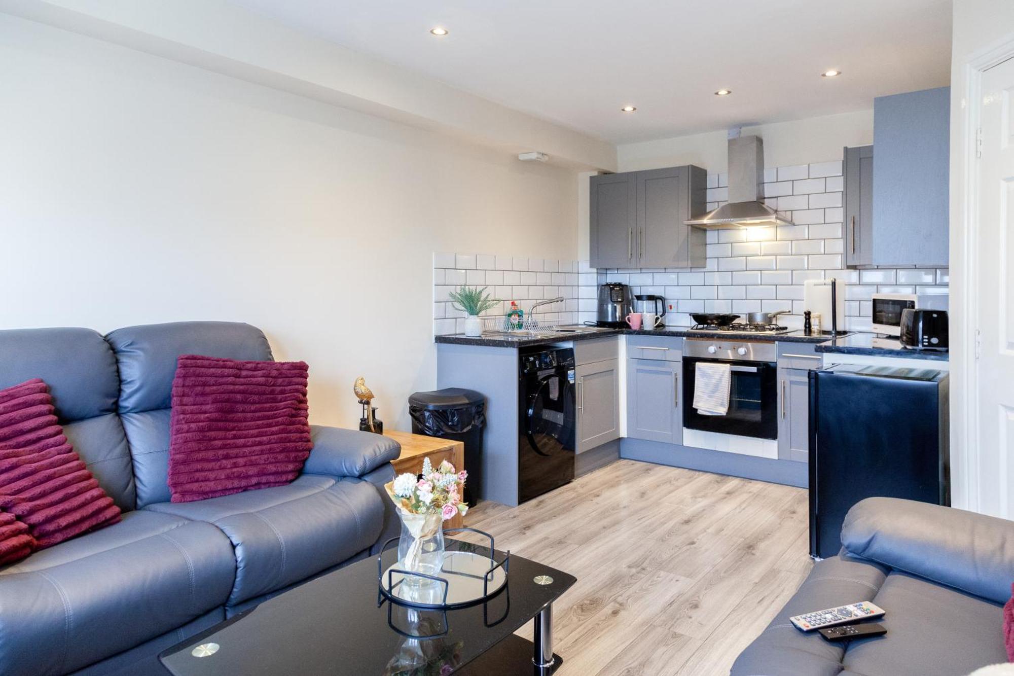 Pinfold Court Apartments Knowsley Luaran gambar