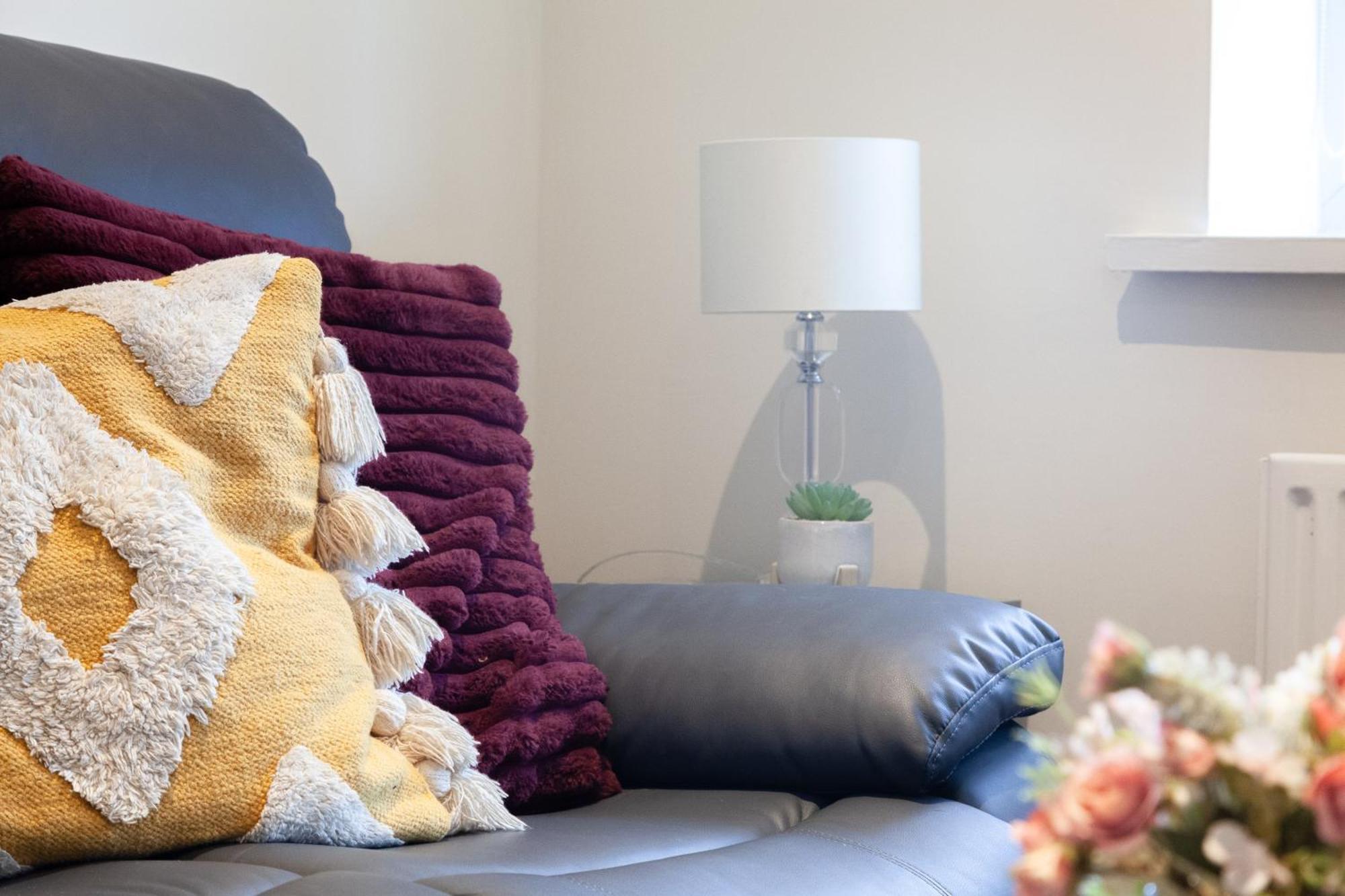Pinfold Court Apartments Knowsley Luaran gambar