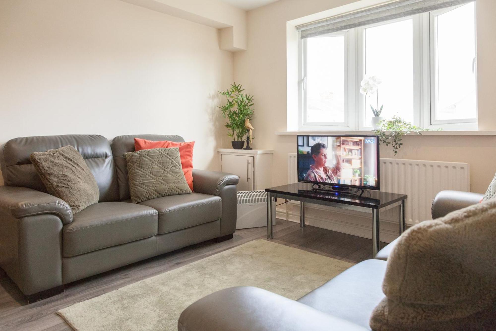 Pinfold Court Apartments Knowsley Luaran gambar