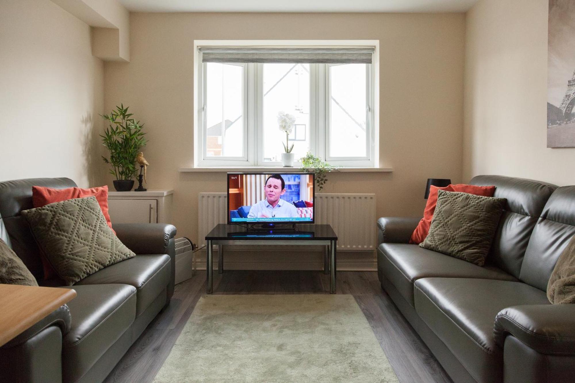 Pinfold Court Apartments Knowsley Luaran gambar