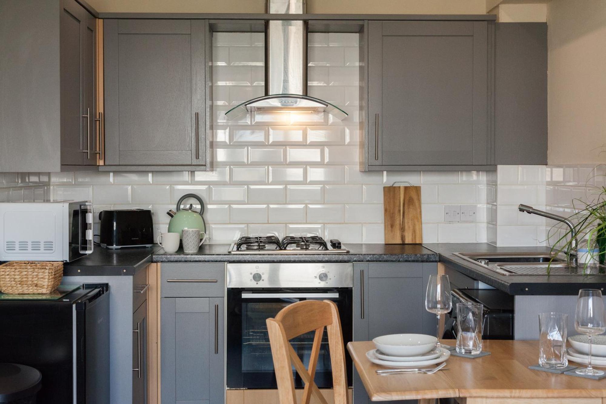 Pinfold Court Apartments Knowsley Luaran gambar