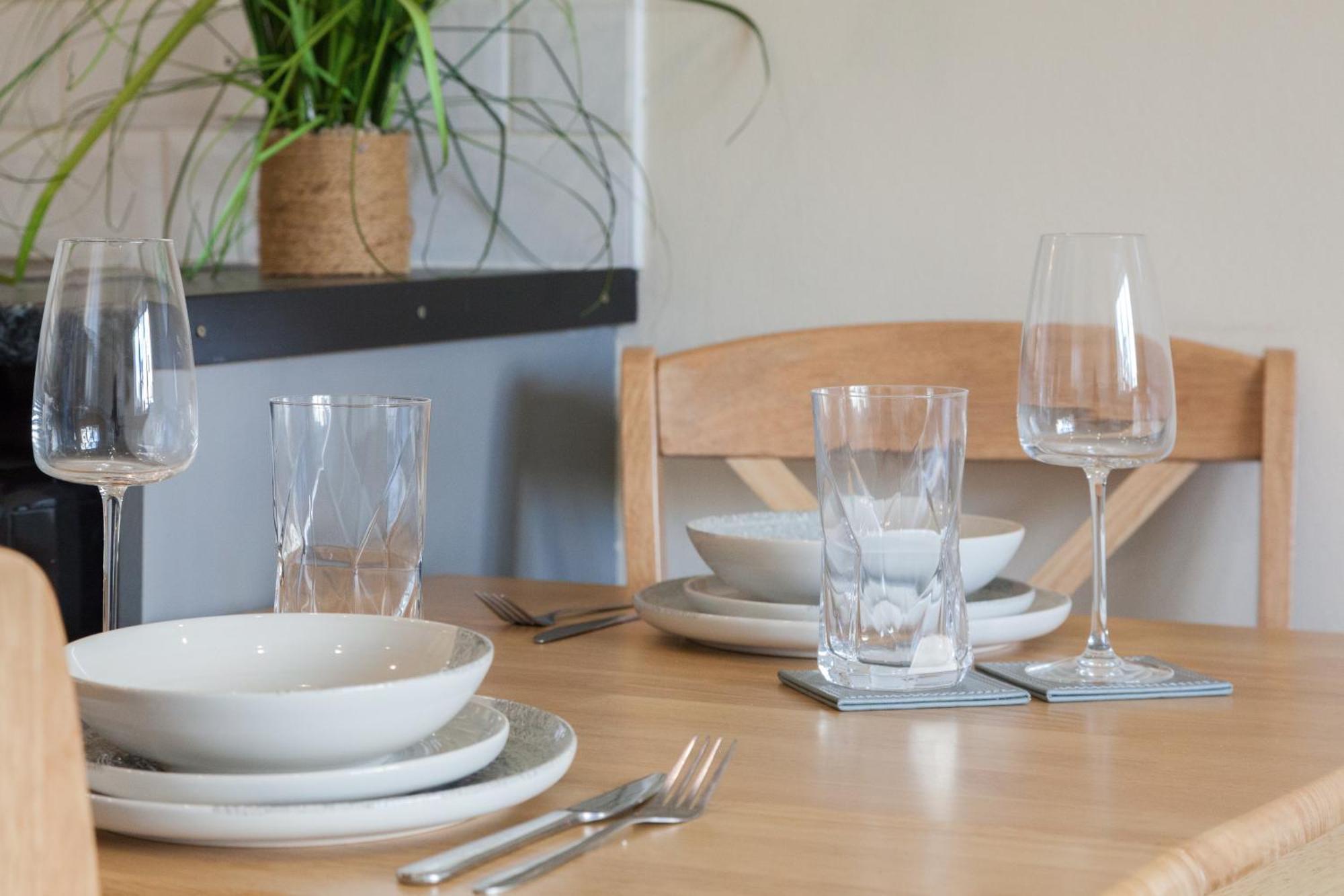 Pinfold Court Apartments Knowsley Luaran gambar