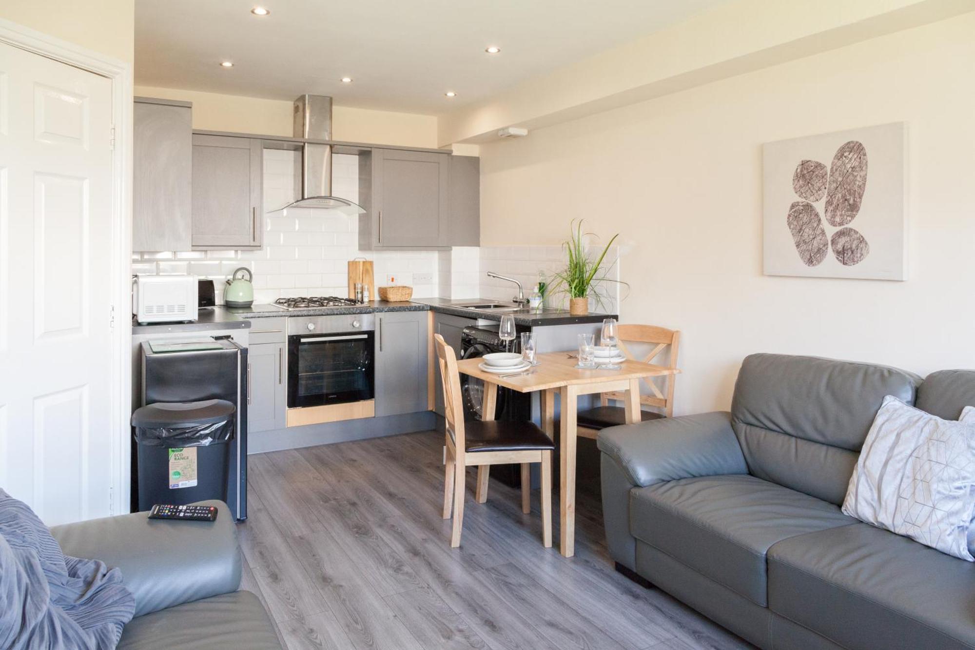 Pinfold Court Apartments Knowsley Luaran gambar
